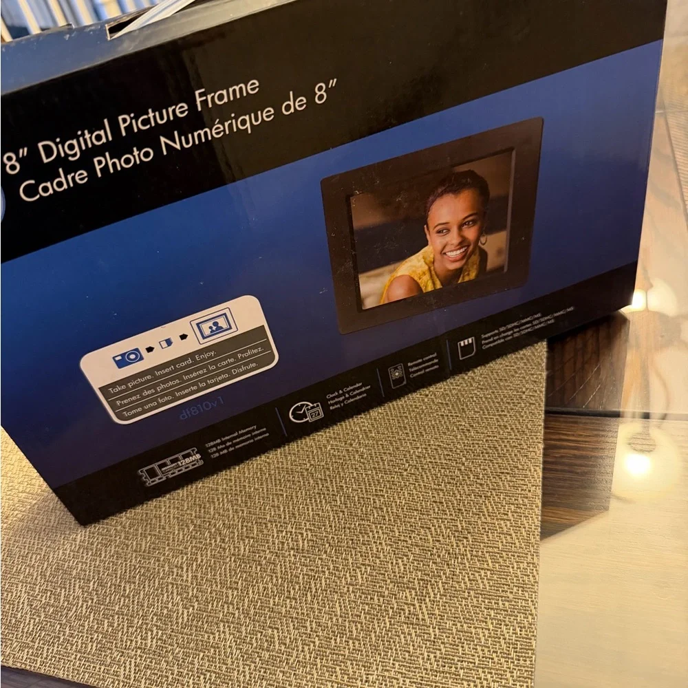 HP 8-Inch Digital Photo Frame in Black